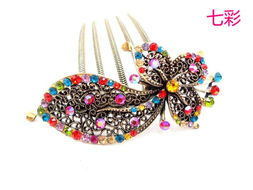 古韻新風 歐美復古發(fā)梳插梳盤發(fā)飾品的時尚回歸與銷售策略